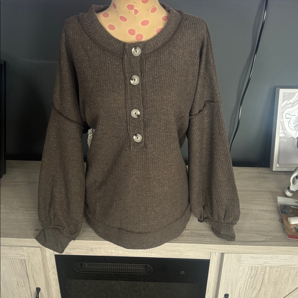 Women’s mocha sweater